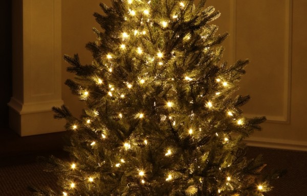Full Spritzgussnadeln Künstlicher Weihnachtsbaum 155 cm-250 LED-Sherwood Spruce
