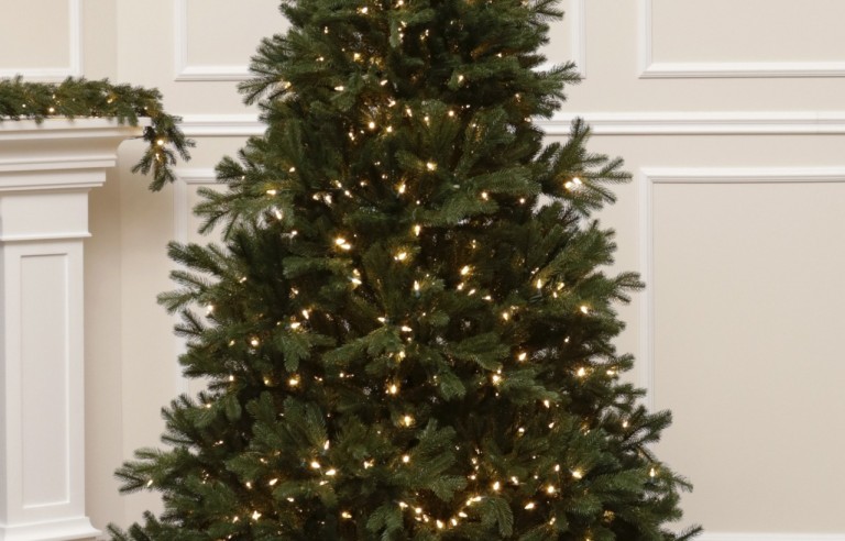 Full Spritzgussnadeln Künstlicher Weihnachtsbaum 230 cm-750 LED-Black Hill Spruce