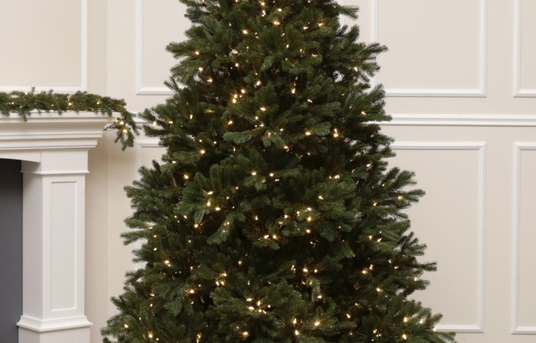 Full Spritzgussnadeln Künstlicher Weihnachtsbaum 260 cm-1000 LED-Black Hill Spruce