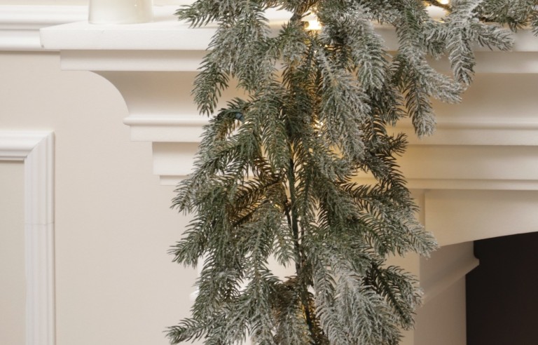 Tannengirlande mit Schnee-Full PE-50 LED-270 cm-White Angel